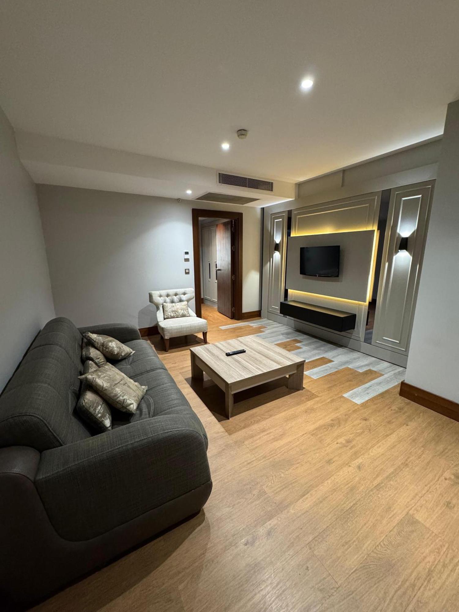 Teymur Continental Hotel กาซีอันเทป ภายนอก รูปภาพ