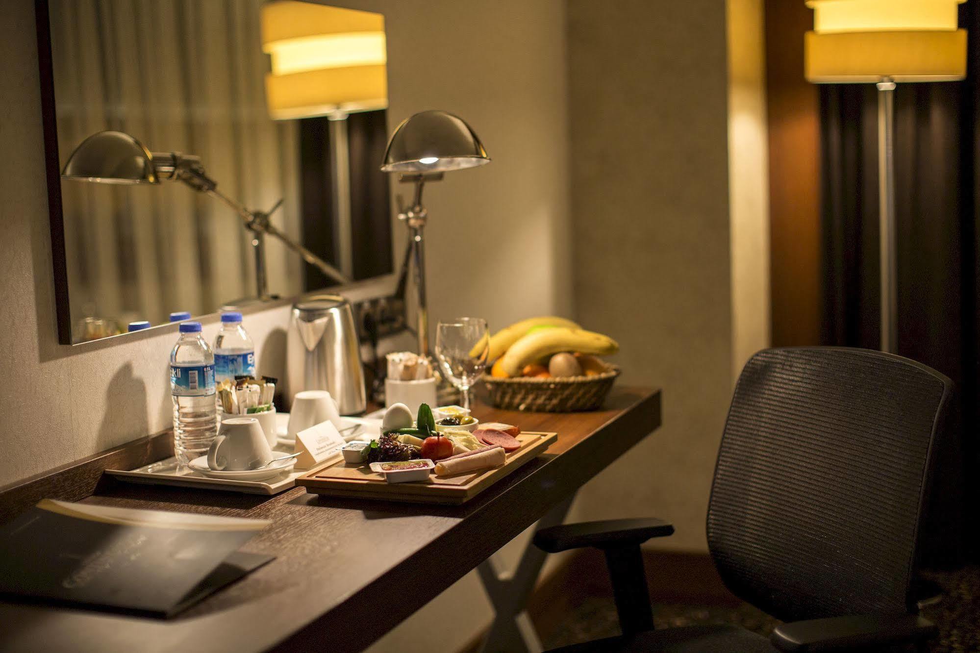 Teymur Continental Hotel กาซีอันเทป ภายนอก รูปภาพ
