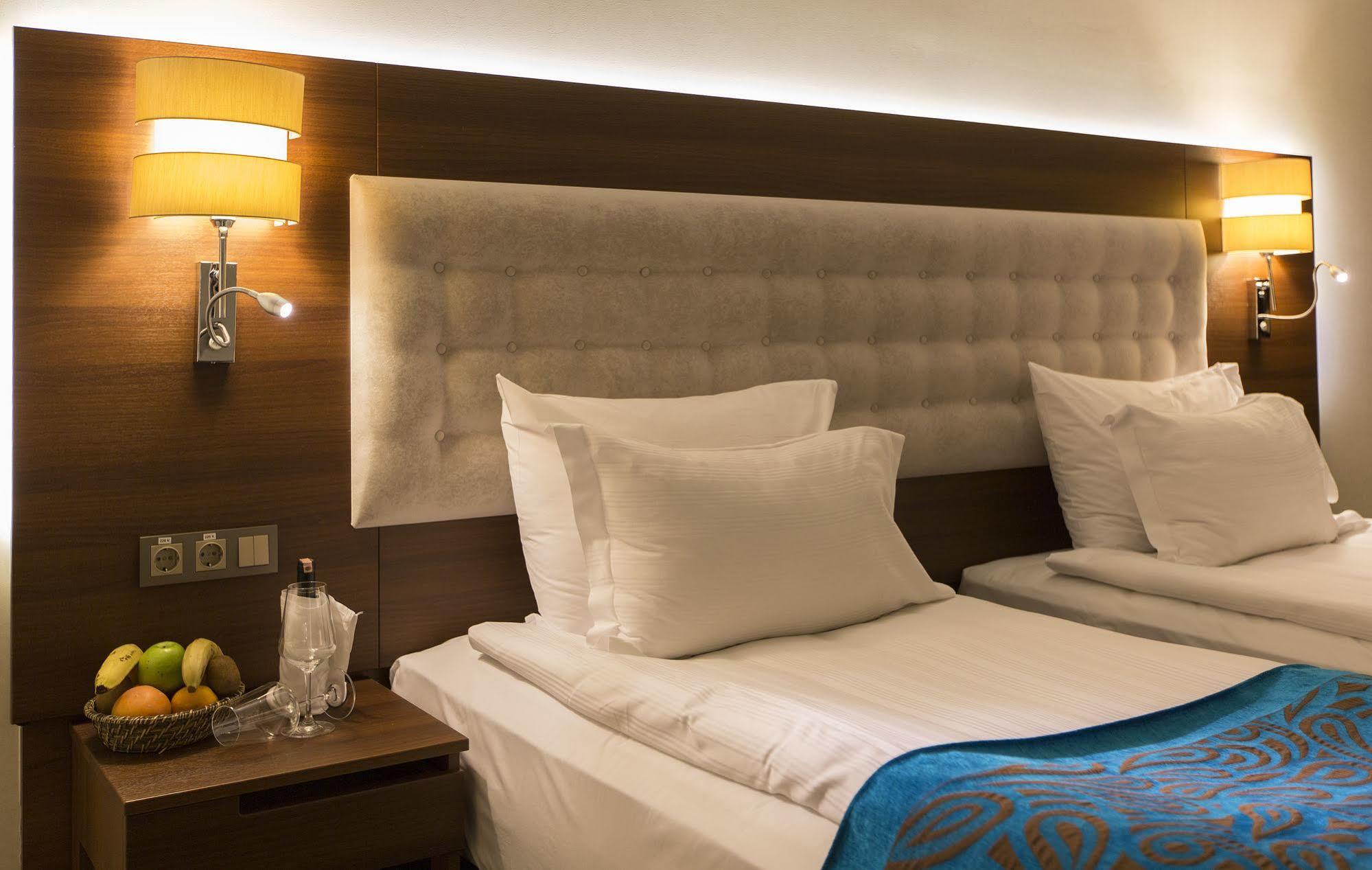 Teymur Continental Hotel กาซีอันเทป ภายนอก รูปภาพ