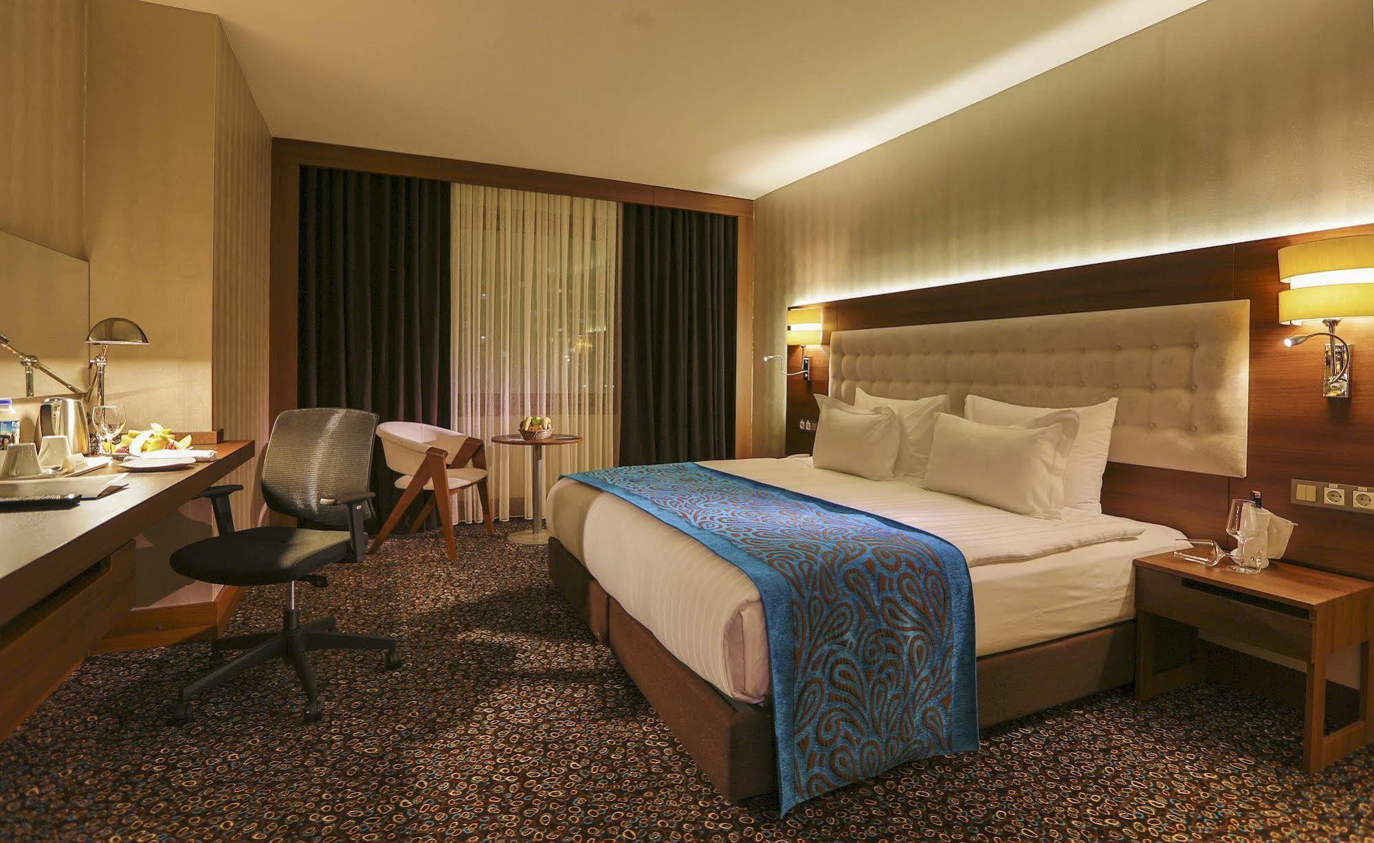 Teymur Continental Hotel กาซีอันเทป ภายนอก รูปภาพ